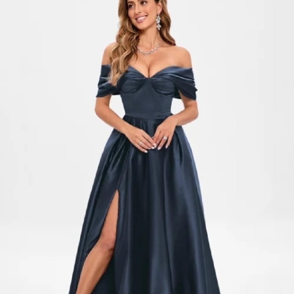 Elegant Off-Shoulder Navy Blue Evening Dress
